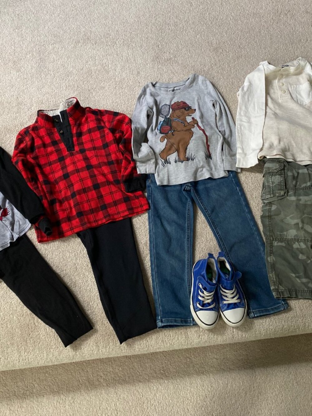 Boys Size 5 Bundle  Disney ,Tommy Bahama , Osh Kosh